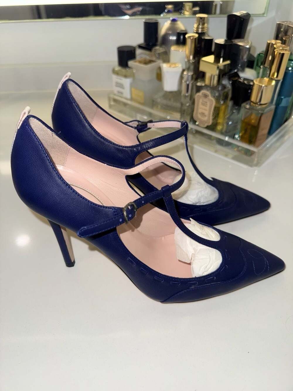 SJP Sarah Jessica Parker Navy Leather T-Strap Pointed Toe Heels Size 36 - Picture 8 of 10